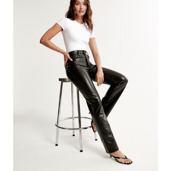 Abercrombie & Fitch Vegan Leather The 90s Straight Ultra High Rise Jeans 26/2 - Picture 1 of 13